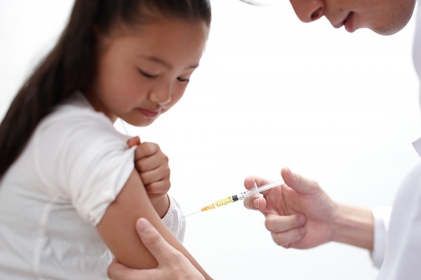Những điều mẹ nên biết về tiêm phòng vắc-xin cho con 3