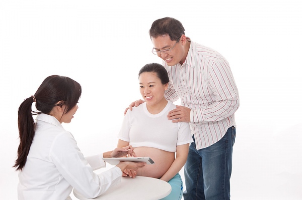 5 cách khéo léo dụ chồng cùng chăm con 2 5 cách khéo léo dụ chồng cùng chăm con 2