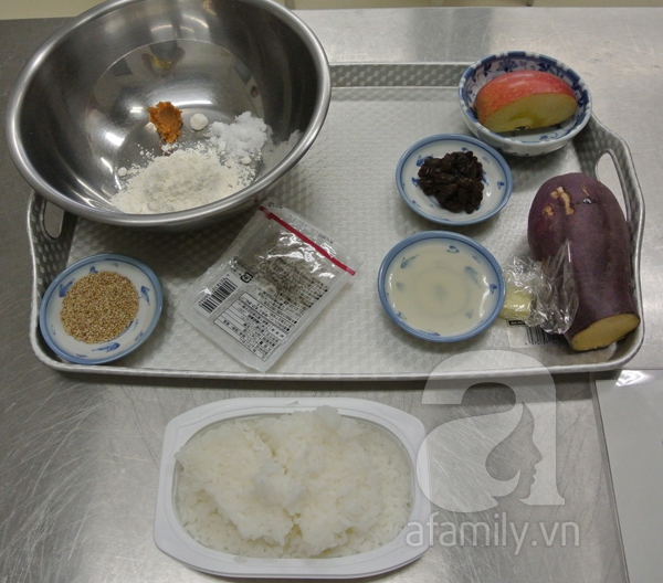 Mẹ Việt ở Tokyo hướng dẫn cách làm bữa phụ đơn giản cho bé 2