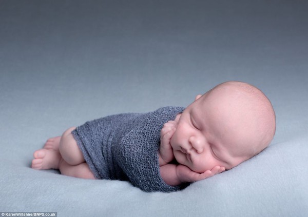 Ngắm những hình ảnh siêu yêu của bé sơ sinh khi ngủ 14