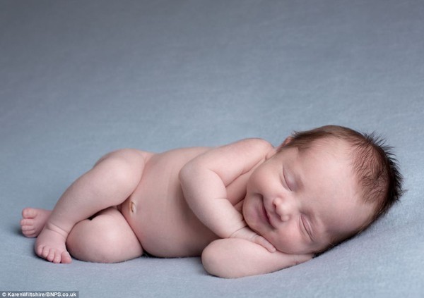 Ngắm những hình ảnh siêu yêu của bé sơ sinh khi ngủ 8