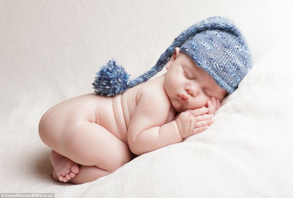 Ngắm những hình ảnh siêu yêu của bé sơ sinh khi ngủ 9