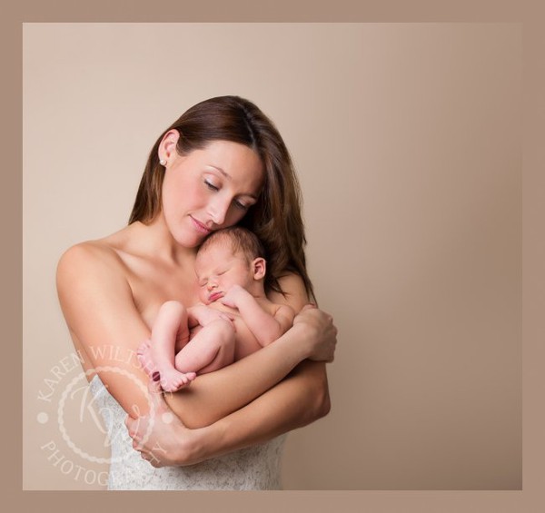 Những h&igrave;nh ảnh kh&ocirc;ng thể đẹp hơn khi b&eacute; sơ sinh ngủ 1
