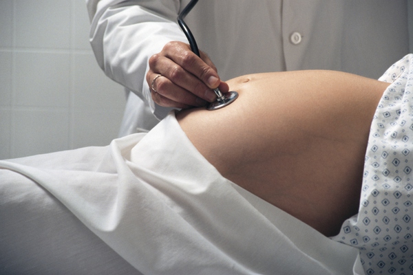 Những nguyên nhân gây đau bụng khi mang thai mẹ bầu cần lưu ý 1