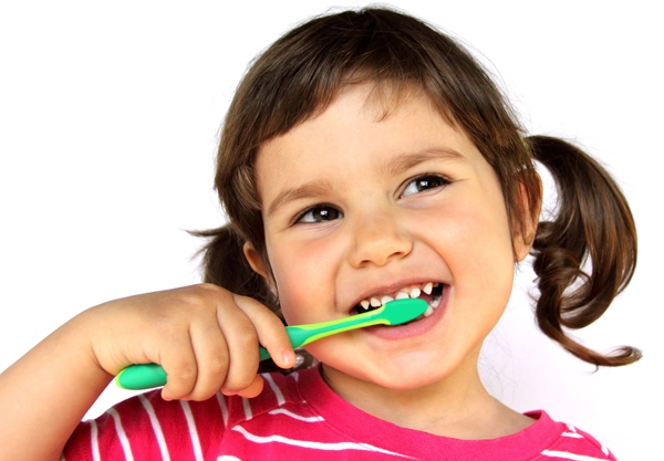 3 vấn đề răng miệng thường gặp nhất của bé 2