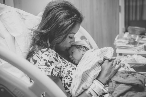Những khoảnh khắc của con cha mẹ n&ecirc;n chụp lại cho b&eacute; 2