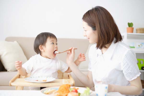 5 ngày chiến đấu với bệnh biếng ăn của con 2 5 ngày chiến đấu với bệnh biếng ăn của con 2