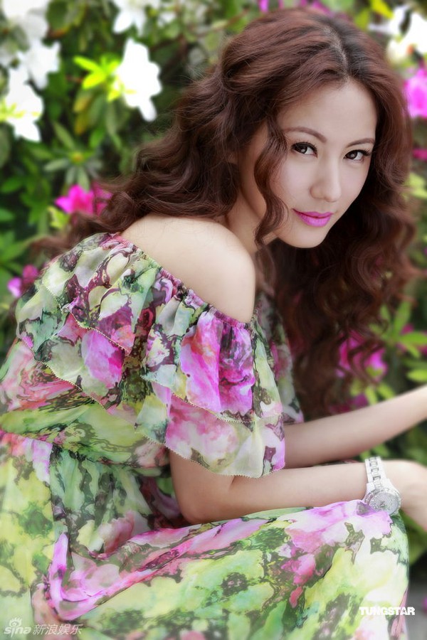 Cựu Hoa hậu Từ Tử San đổi nghề… bán vàng mã 4