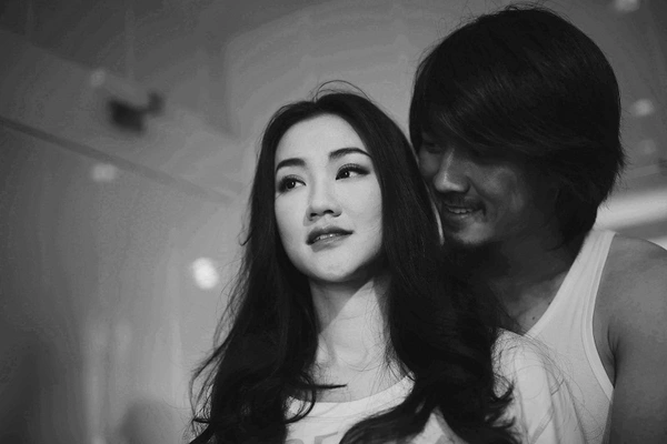 Hết gợi cảm, Maya g&acirc;y bất ngờ với h&igrave;nh ảnh da nhăn, t&oacute;c bạc 5