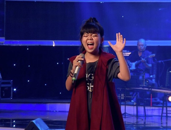 Ảnh mỹ nhân 13 tuổi Thục Anh náo loạn Vietnam's Got Talent 8