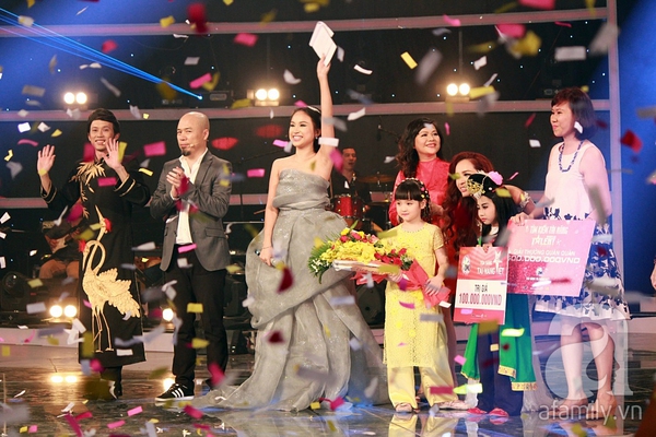 Ảnh Đức Vĩnh khóc nhè Vietnam's Got Talent 5