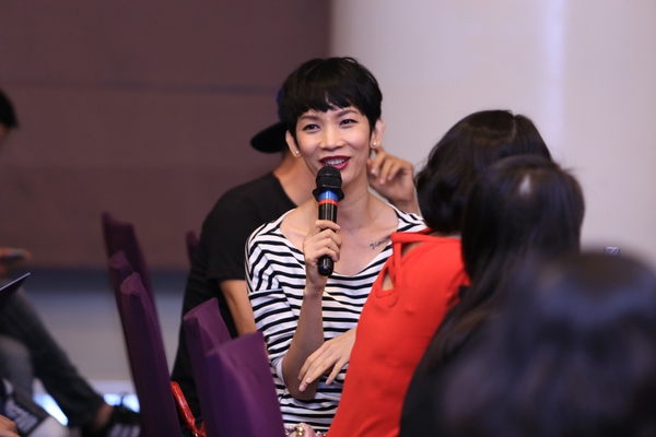 b&iacute; mật đ&ecirc;m chủ nhật xu&acirc;n lan 7