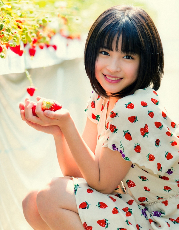 Dien-vien-tre-Nhat-Ban-Suzu-Hirose-01