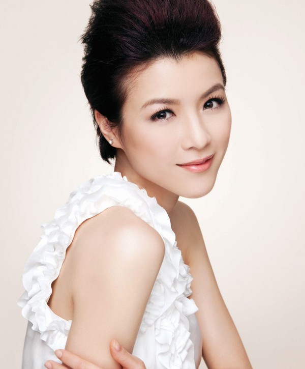 Hoa hậu Hồng Kông trở thành bà hoàng cuối cùng của Trung Quốc? 4