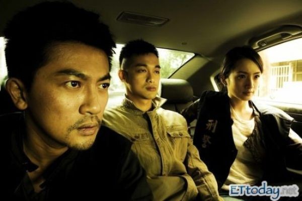 Phim của Tô Hữu Bằng bị lên án vì… “tàn sát” diễn viên 6