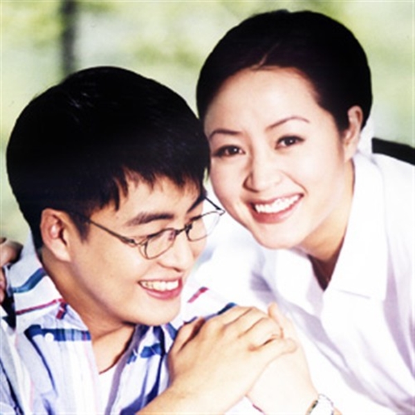 Cặp đôi “Thành thật với tình yêu” 15 năm khiến fan Việt thổn thức 1