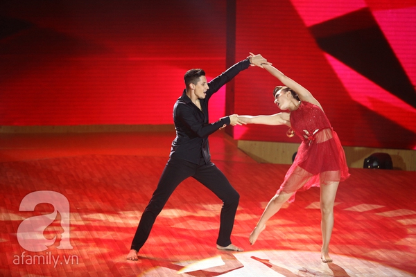 Bước nhảy ho&agrave;n vũ 2016