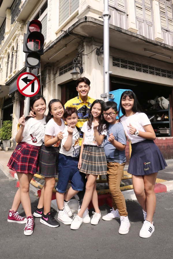 Noo Phước Thịnh và team The Voice Kids
