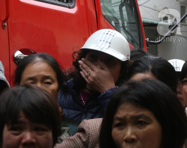Hà Nội: Cháy chợ Nhật Tân, cột khói khổng lồ bao trùm khu dân cư 5