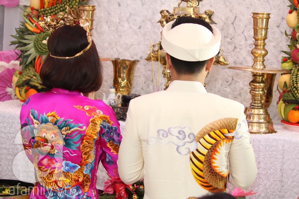 cưới V&acirc;n Trang