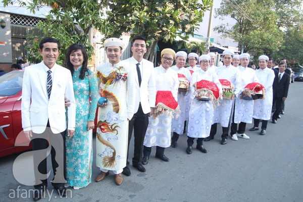 cưới V&acirc;n Trang