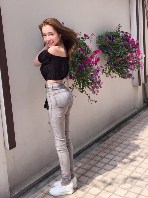 elly Trần