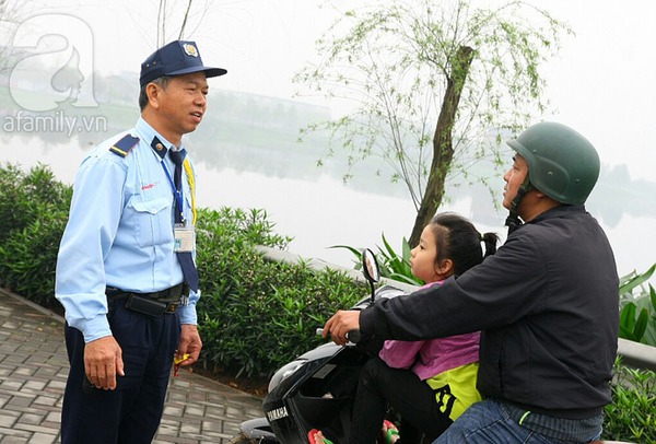 Sau ngày khai trương, công viên Yên Sở vẫn đóng cửa, không cho dân vào tham quan 4