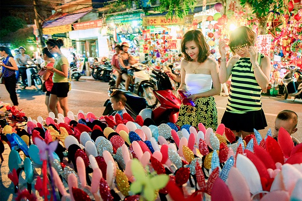 Thị trường đồ chơi Trung thu: Hàng nội đắt như tôm tươi, hàng ngoại Thị trường đồ chơi Trung thu: Hàng nội đắt như tôm tươi, hàng ngoại