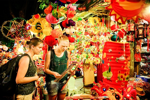 Thị trường đồ chơi Trung thu: Hàng nội đắt như tôm tươi, hàng ngoại Thị trường đồ chơi Trung thu: Hàng nội đắt như tôm tươi, hàng ngoại