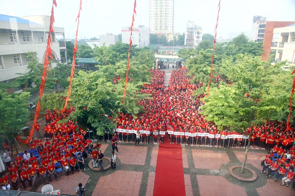 PGS Văn Như Cương gây xúc động với bài phát biểu ngày khai trường  1