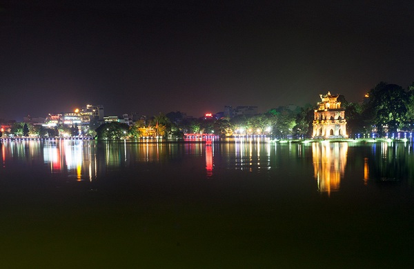 Ngắm Hà Nội đẹp lung linh chào mừng 60 năm ngày giải phóng 2