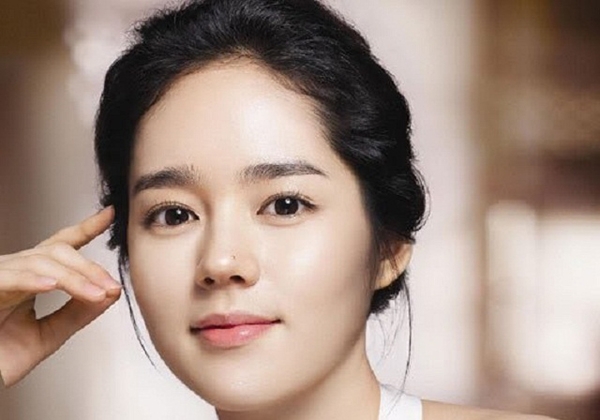 Vợ mới của Lee Byung Hun có chiếc mũi đẹp nhất xứ Hàn 2