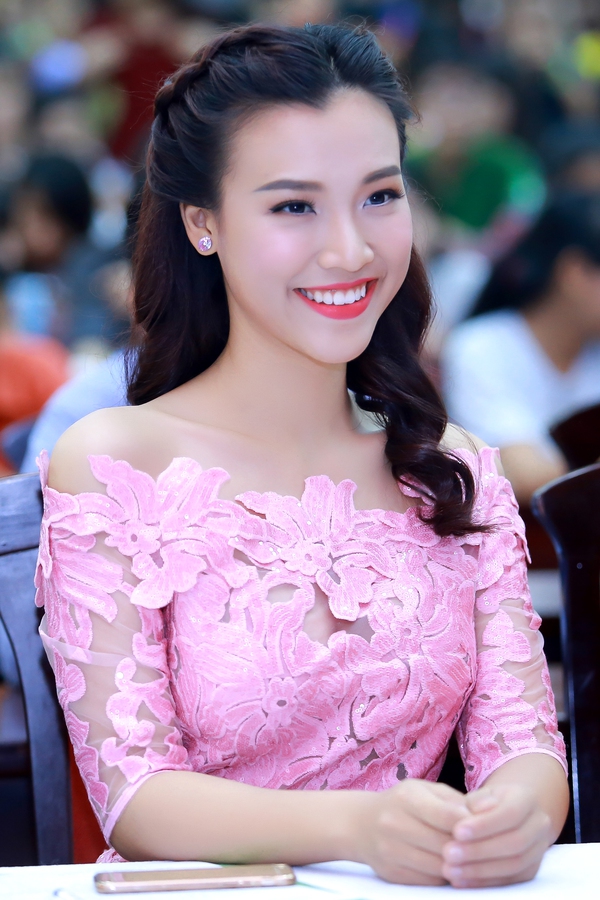 hoàng oanh 6