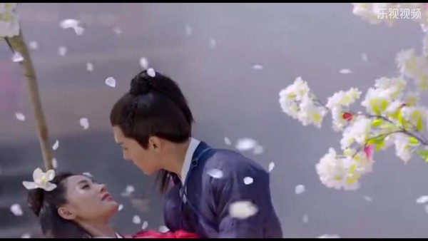 th&aacute;i tử phi thăng chức k&yacute; 4