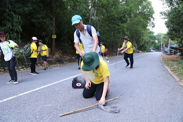 bước nhảy ngàn cân 8