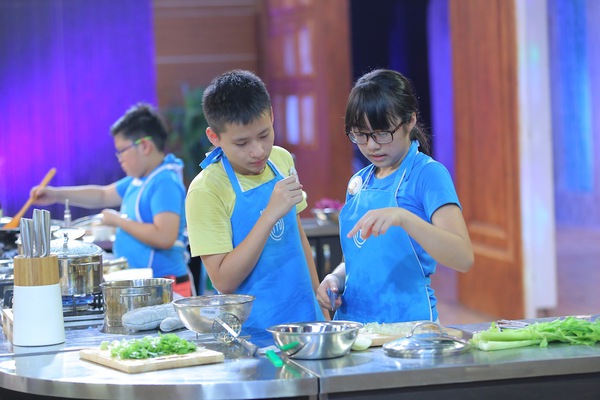 vua đầu bếp nhí 2
