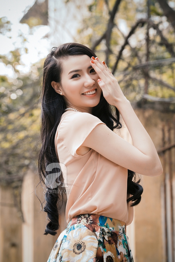 Cuối tuần dạo phố với trang phục sắc hoa rực rỡ 8