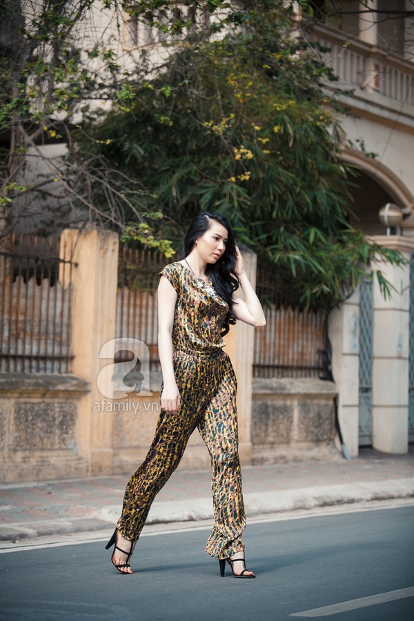 Cuối tuần dạo phố với trang phục sắc hoa rực rỡ 13