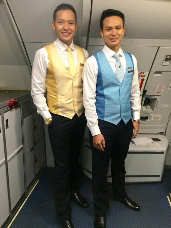 Đồng phục mới của Vietnam Airlines còn có thêm trench coat và khăn 7