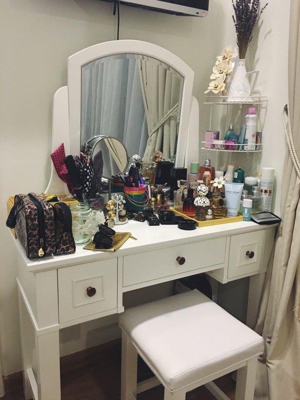 khoe bàn trang điểm 