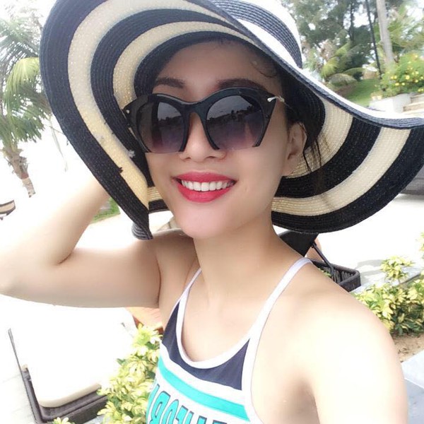 khoe bàn trang điểm  khoe bàn trang điểm 