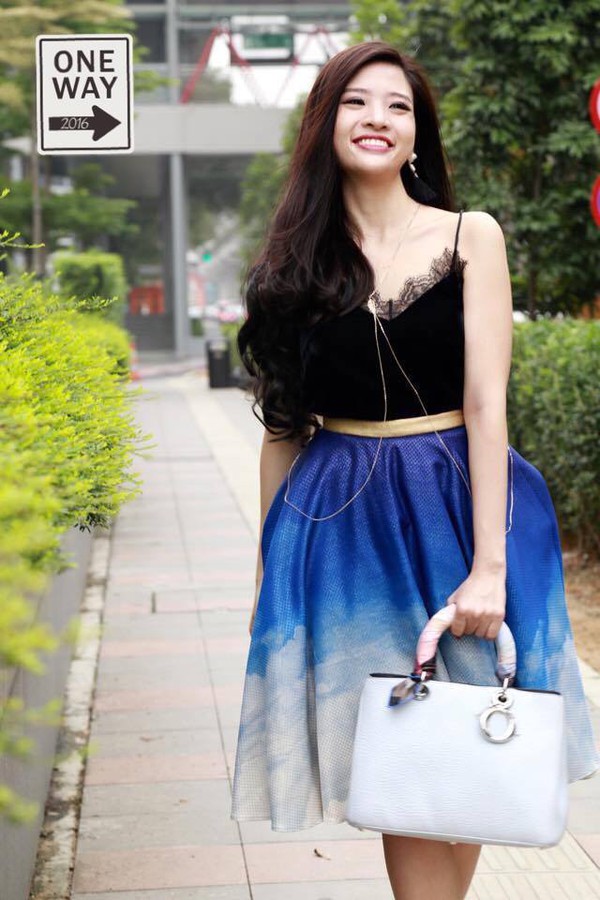 khoe đồ trang điểm 