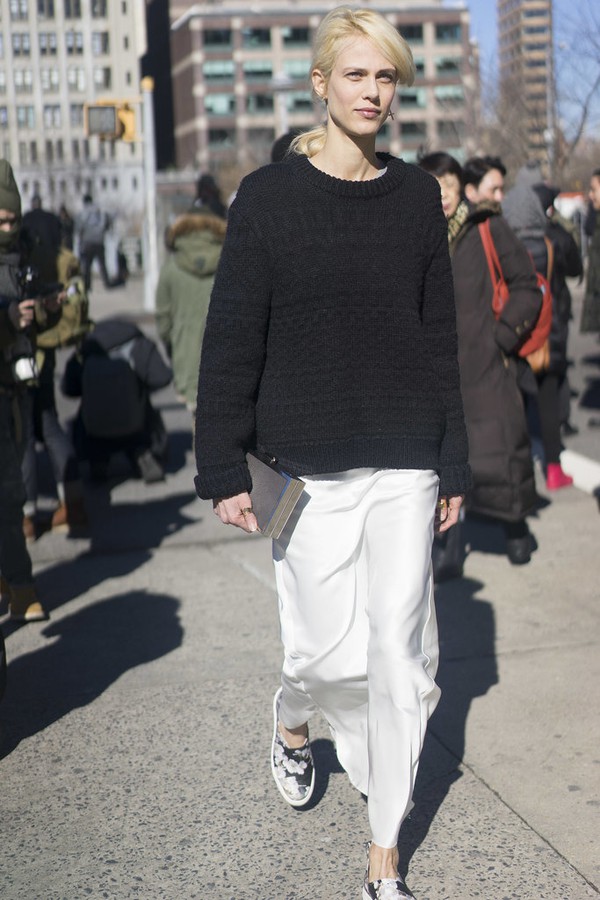http://www.popsugar.com/fashion/Sneaker-Trends-Spring-2016-40331668?stream_view=1#photo-40331678 http://www.popsugar.com/fashion/Sneaker-Trends-Spring-2016-40331668?stream_view=1#photo-40331678