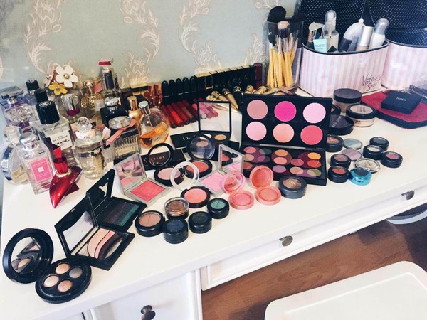 khoe bàn trang điểm 