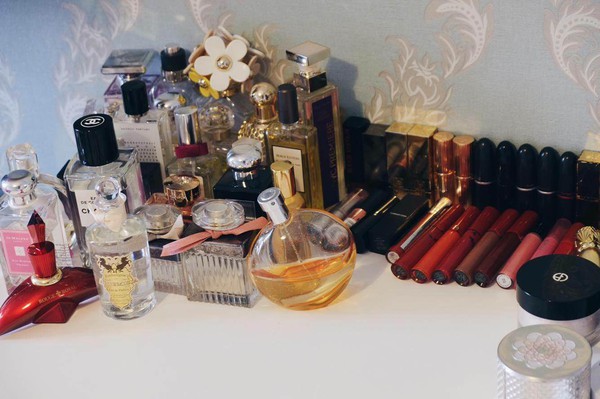 khoe bàn trang điểm 