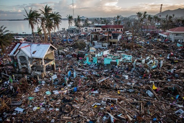 Sự sống hồi sinh ở thành phố Tacloban một năm sau siêu bão Haiyan 1