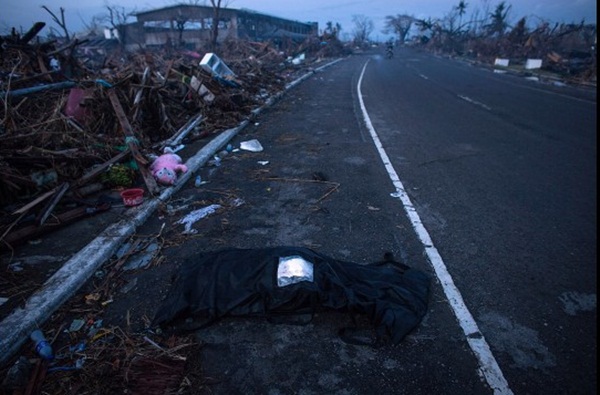 Sự sống hồi sinh ở thành phố Tacloban một năm sau siêu bão Haiyan 17