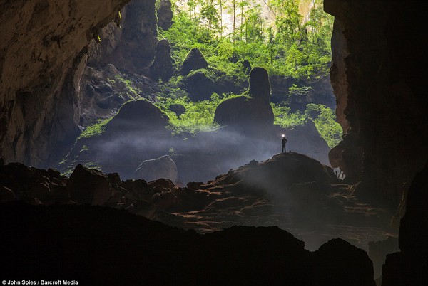 Ảnh chụp hang Sơn Đoòng lọt top những bức ảnh ấn tượng nhất năm 2014 7