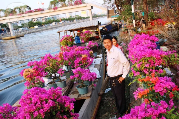 TPHCM: Chợ cây cảnh bên bến Bình Đông đã bắt đầu nhộn nhịp 10