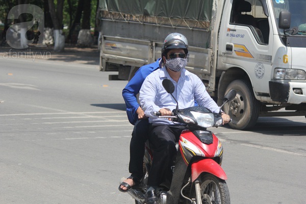 Nghệ An nắng nóng ngột ngạt, người dân mệt mỏi